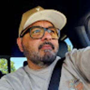 Meet your Posher, Carlos